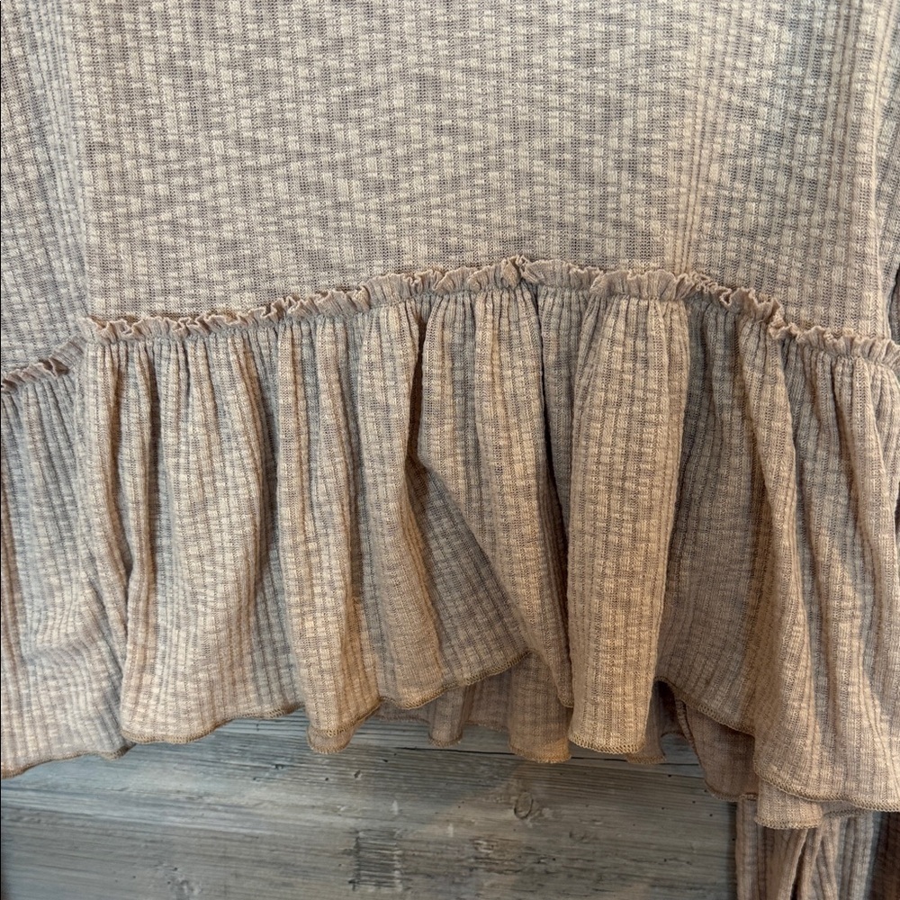 Altar’d State Cream/Beige Long Sleeve Ruffle Top - Picture 4 of 7